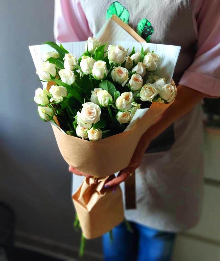 Букет цветов из: Розы в Андреевской Ростовской области