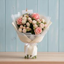 Букет цветов из:  Розы в Андреевской Ростовской области